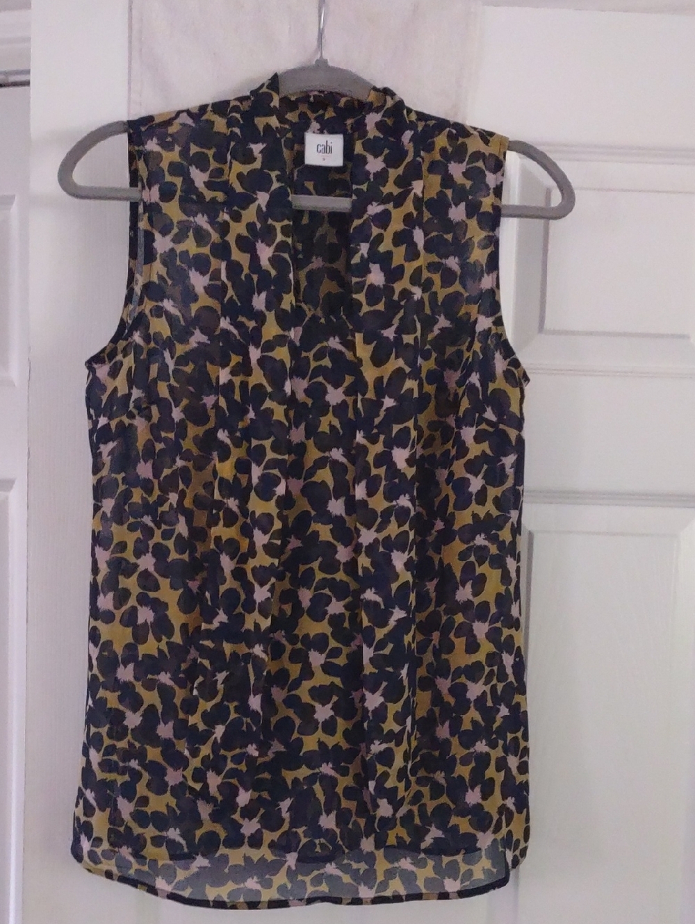 cabi Multi Floral Mustard, Blue, Pink Sleeveless V-Neck Top With Tie Scarf Small